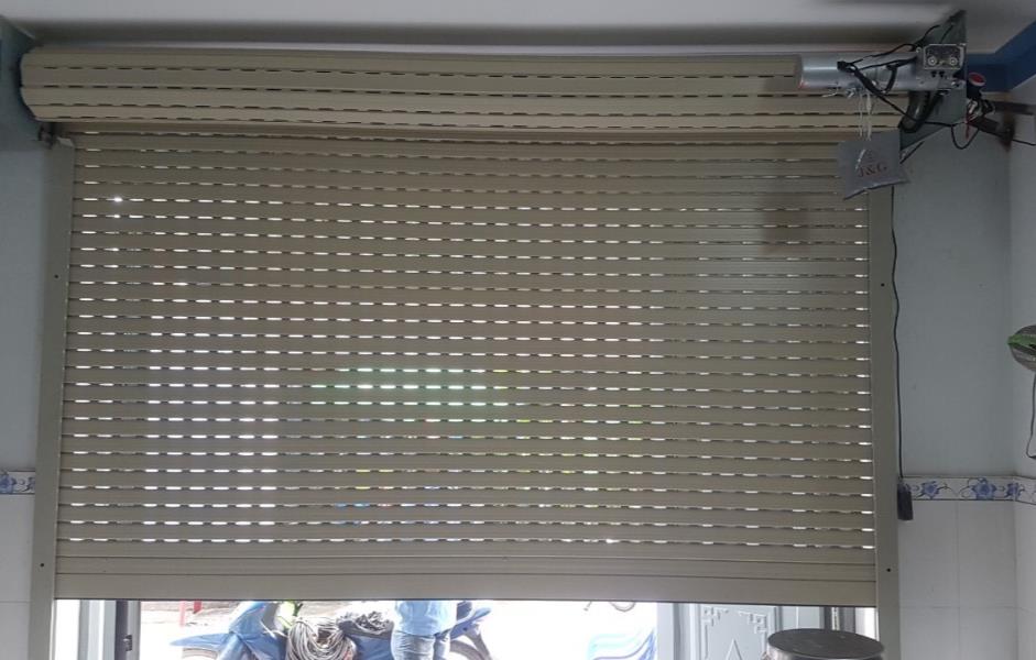 HC006 - Thi Công Cửa Cuốn Đức Quận 7