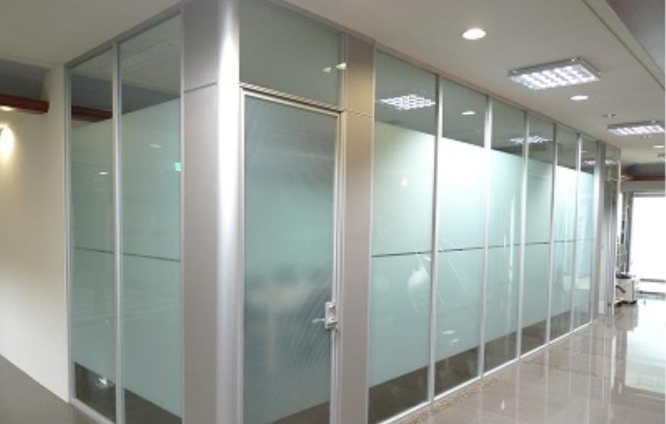 SỬA CỬA NHÔM CỬA KÍNH TẠI GÒ VẤP