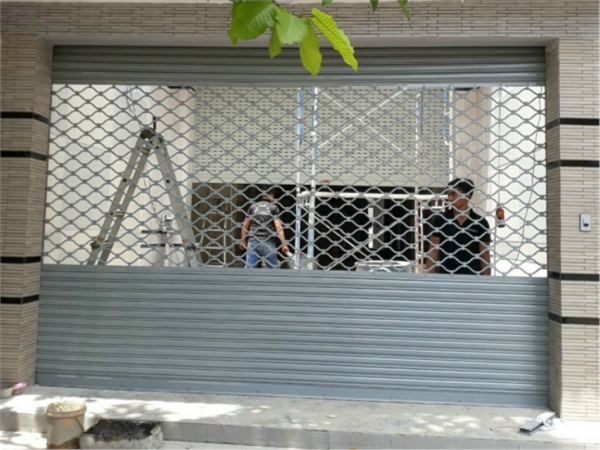 Cửa Cuốn Mắc Võng Sơn Tĩnh Điện 